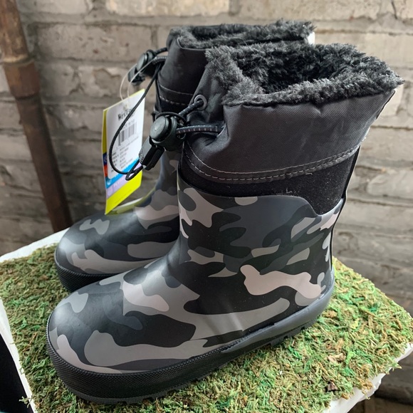 Western Chief Other - NWT Boys Western Chief Camo Insulated Rainboot